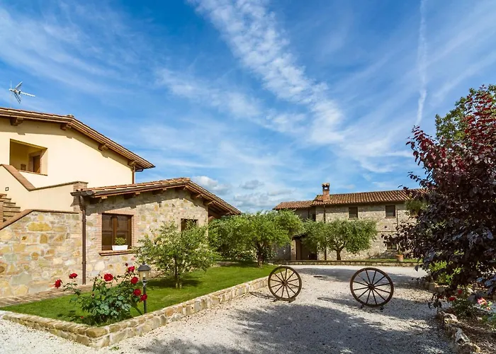 Mansion In With Pool & Hills Сasa de vacaciones